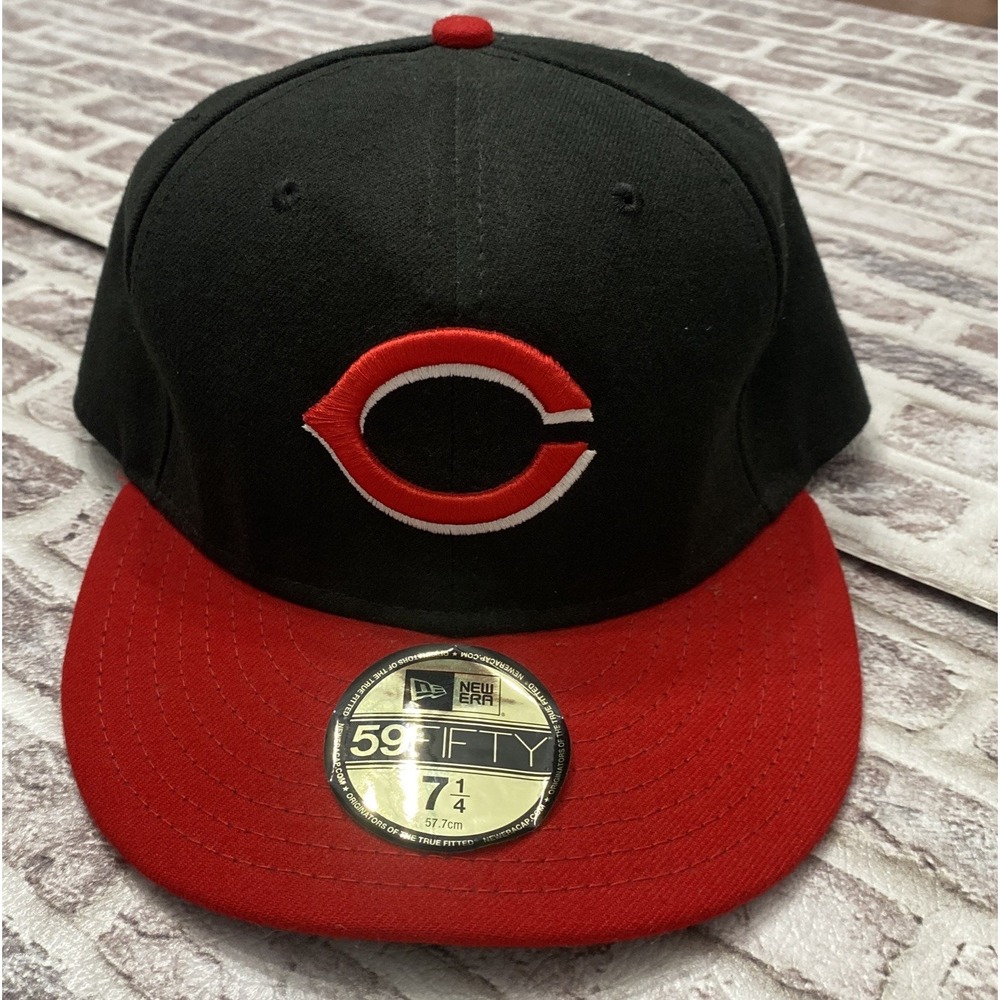 Cincinnati Reds ALT New Era MLB On-Field 59FIFTY Fitted Hat Size 7 1/4 USA Y2K